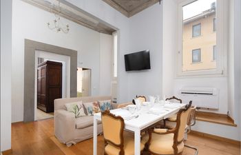 Florentine Fine Holiday Home