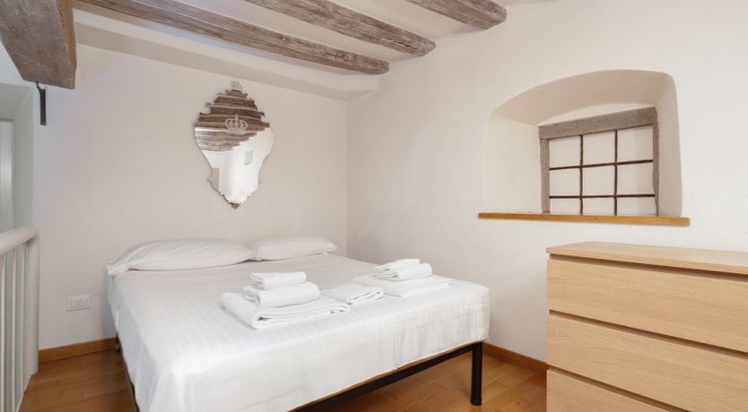 Photo of Florentine Fine