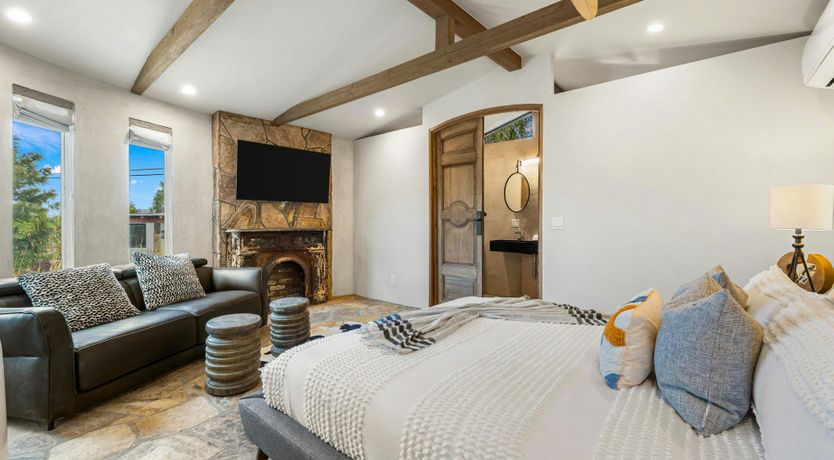 Photo of Golden Valley Oasis