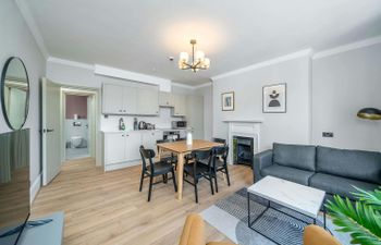 Ivory & Dusk Holiday Home