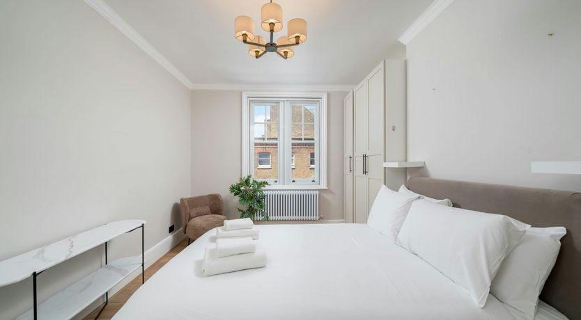 Photo of Ivory & Dusk