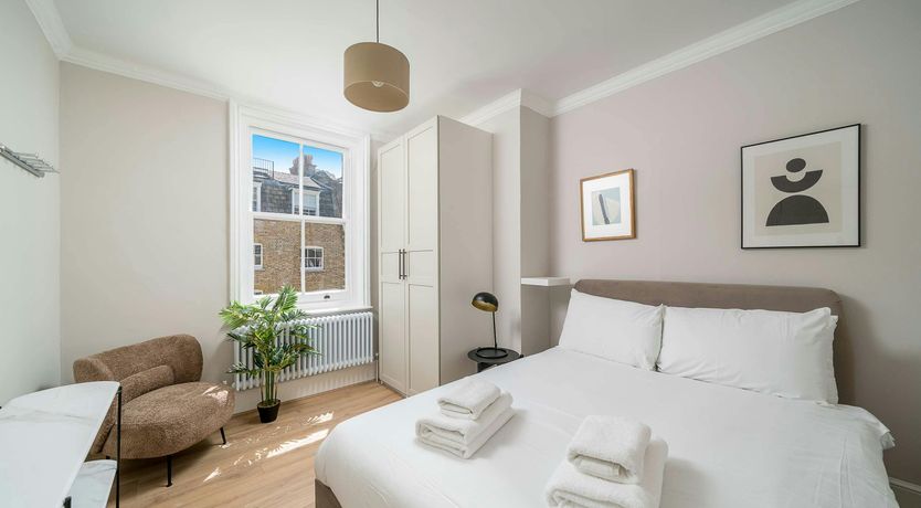 Photo of Ivory & Dusk