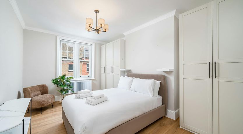 Photo of Ivory & Dusk