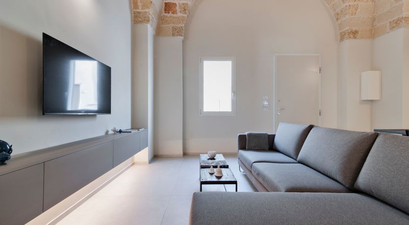 Photo of Elegant Sun