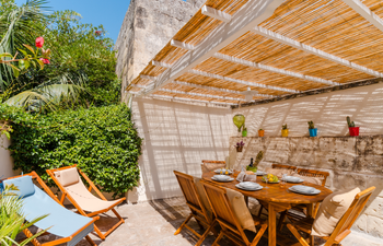 Antique Light Holiday Home