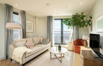 Scenic Skyline Holiday Home