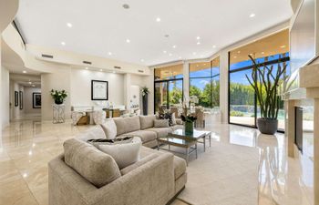 The Desert Estate Holiday Home