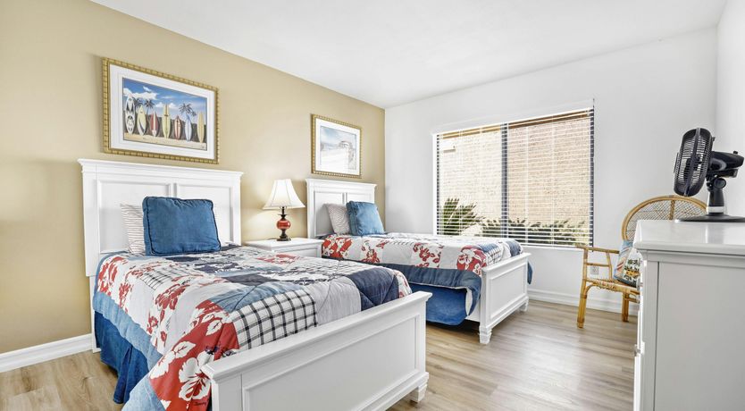 Photo of Fairway & Canyon