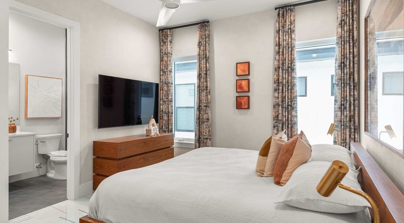 Photo of Putter & Pause