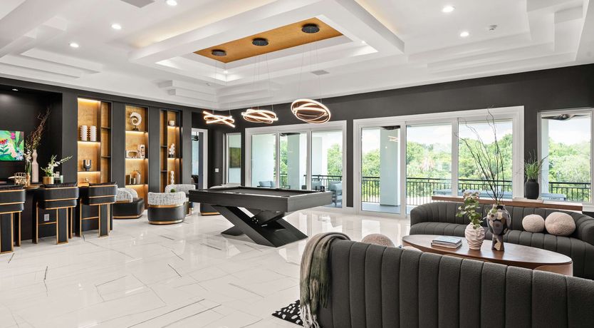 Photo of Putter & Pause