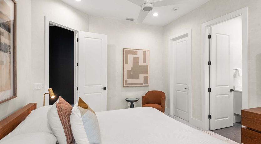 Photo of Putter & Pause