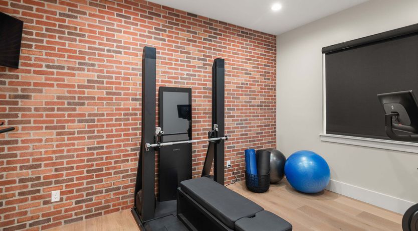 Photo of Putter & Pause