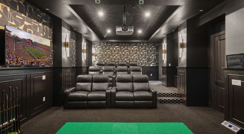 Photo of Putter & Pause