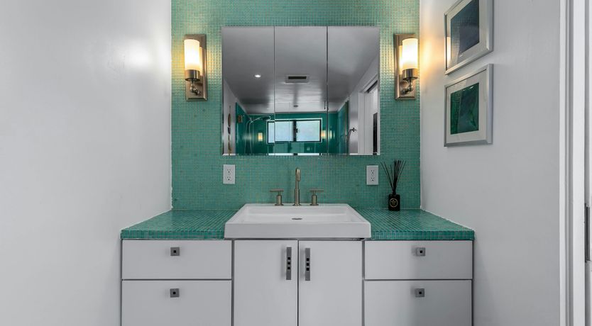 Photo of Mountain Horizon