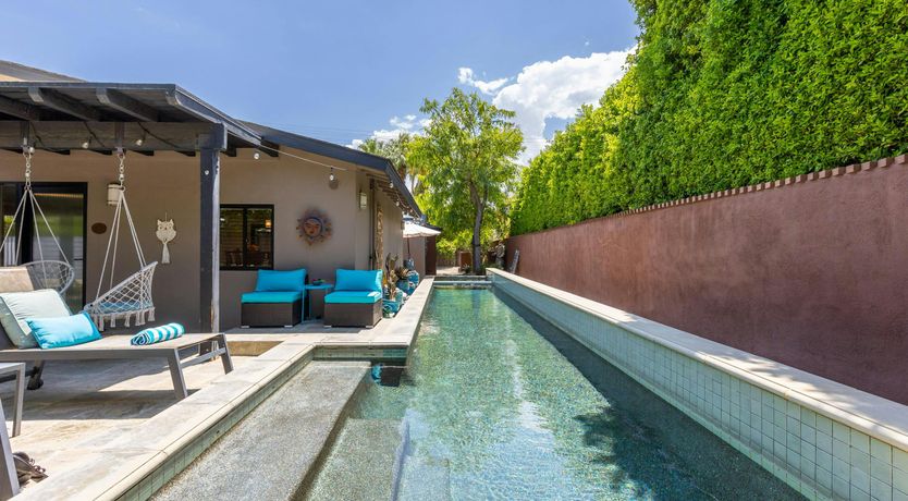 Photo of Mountain Horizon