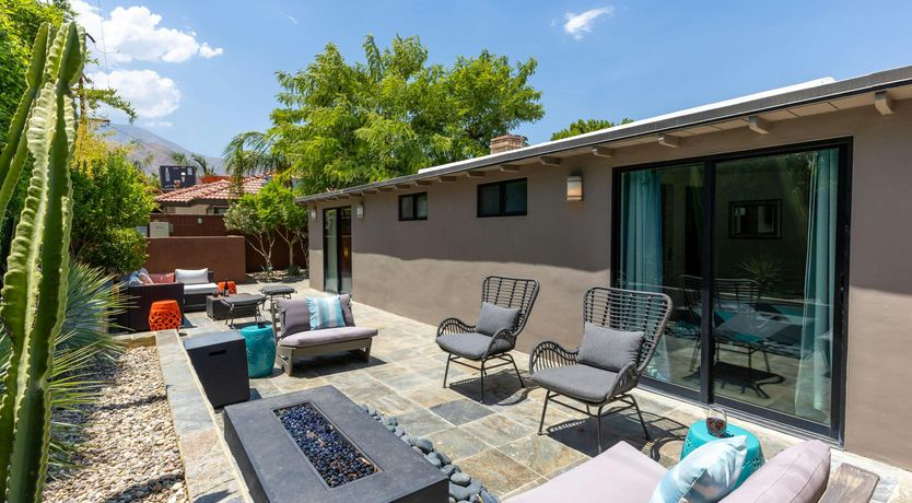 Photo of Mountain Horizon