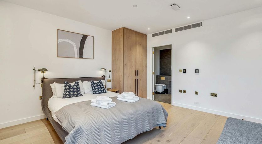 Photo of Central Scene