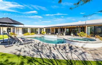 Serene Mirage Holiday Home