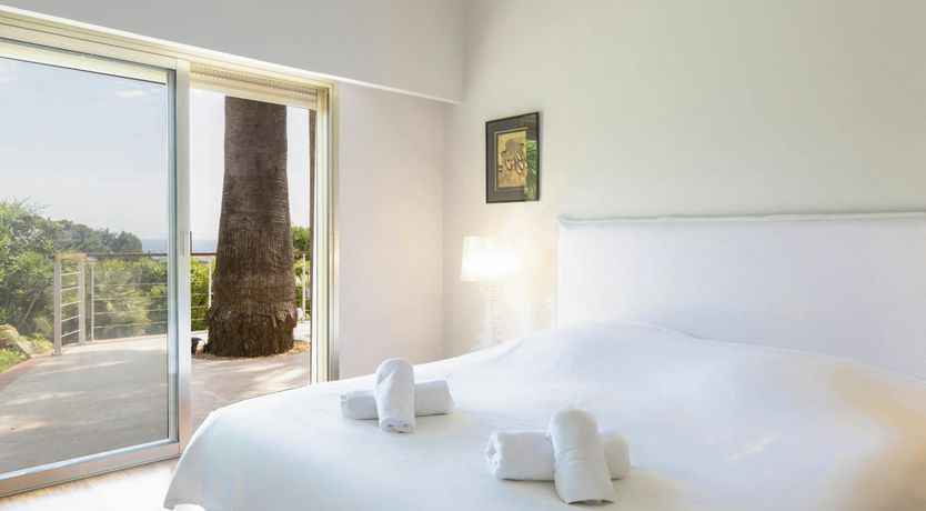 Photo of Golden Cove