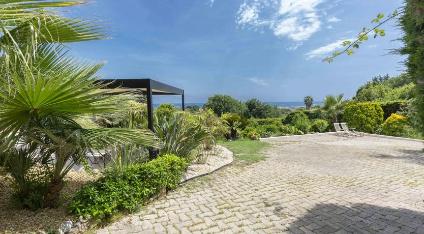 Photo of Golden Cove