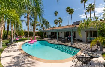 Warm Sun Holiday Home