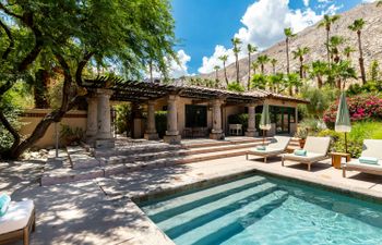 Serenity Desert Holiday Home