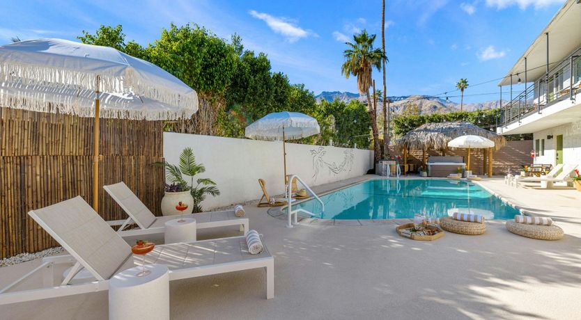 Photo of Classic Oasis