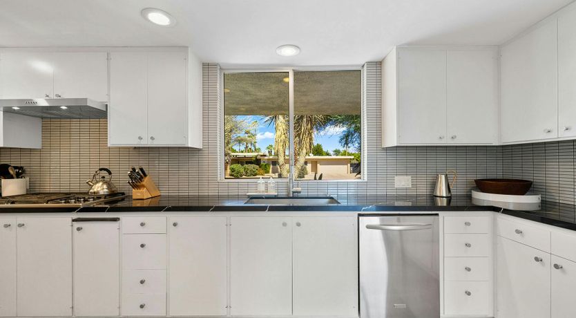 Photo of Sunstone Valley