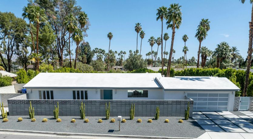 Photo of The Desert View