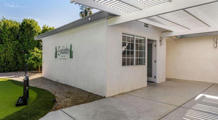 Photo of The Desert View