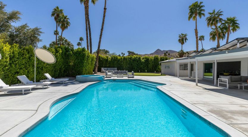 Photo of The Desert View