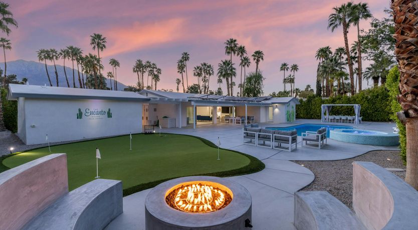 Photo of The Desert View