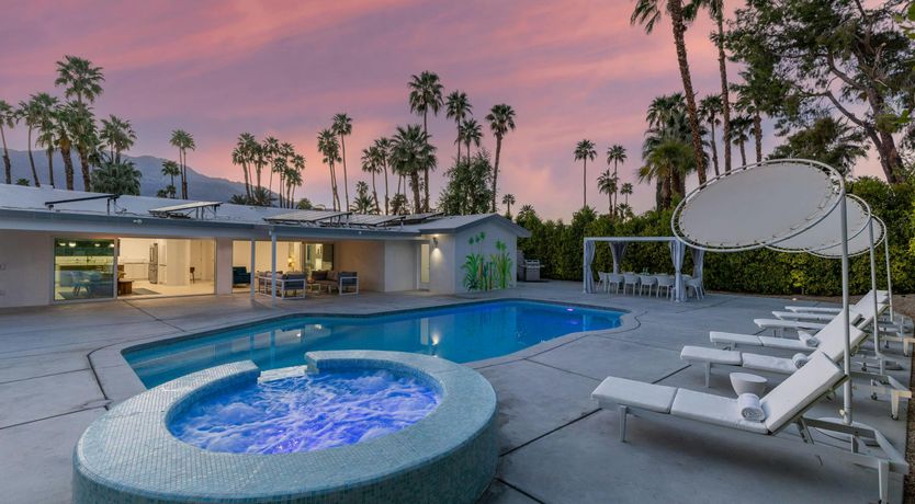 Photo of The Desert View