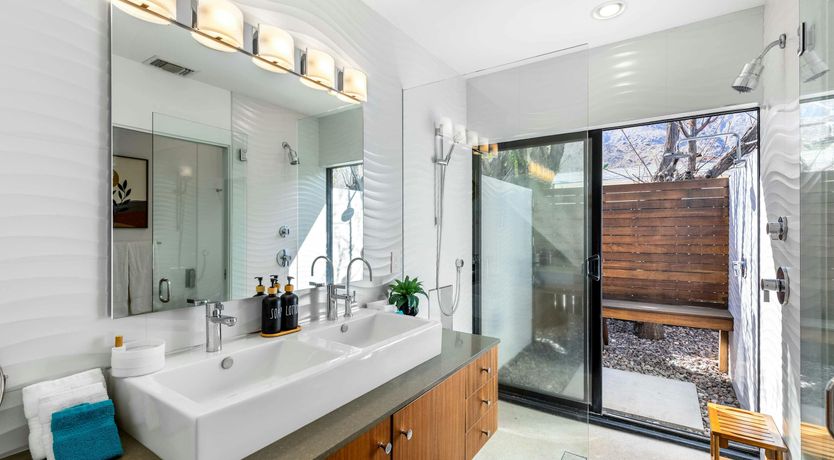 Photo of Vivid Hills Retreat