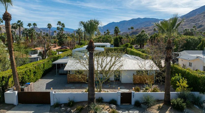 Photo of Vivid Hills Retreat