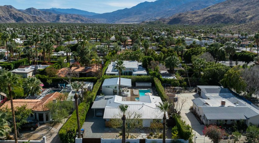 Photo of Vivid Hills Retreat