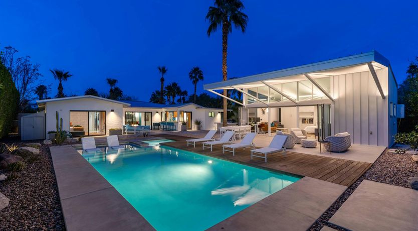 Photo of Vivid Hills Retreat