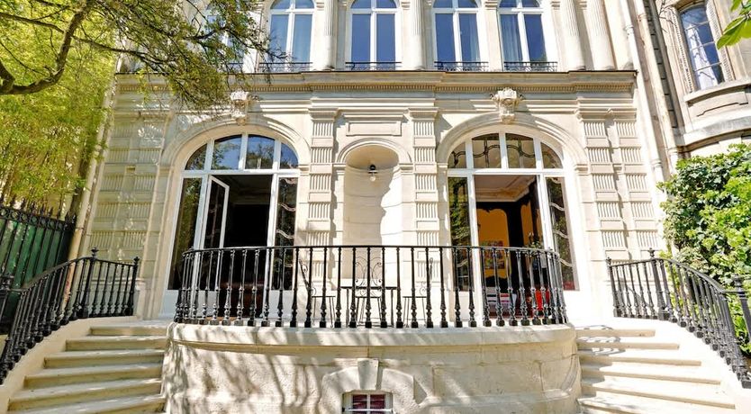 Photo of Beau Jardin