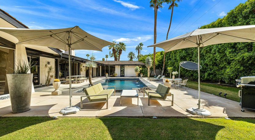 Photo of Desert Rose Garden