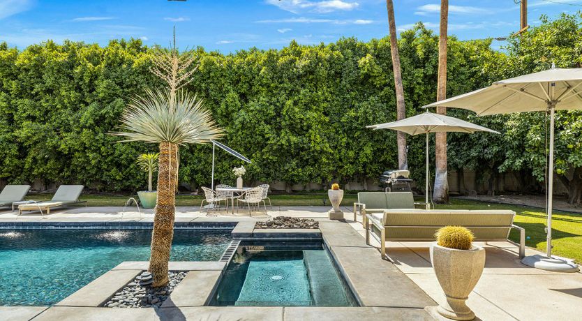 Photo of Desert Rose Garden