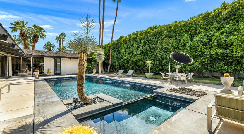 Photo of Desert Rose Garden