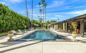 Photo of Desert Rose Garden