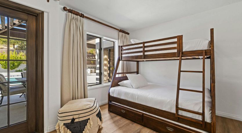 Photo of California Vista