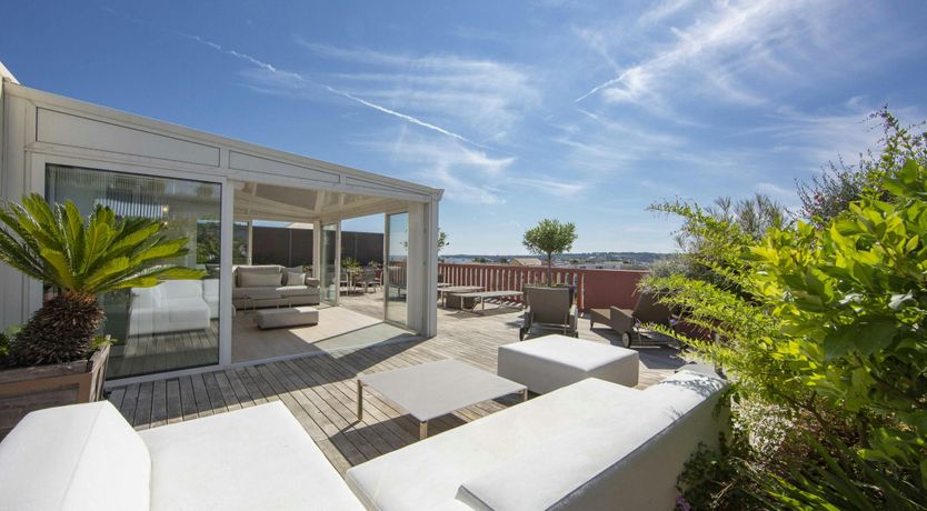 Photo of Dazzling Outlook