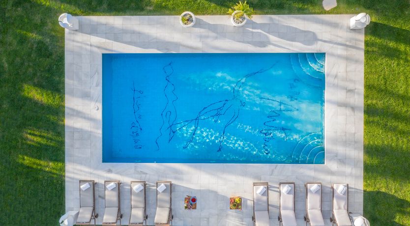 Photo of Golden Age Glamour