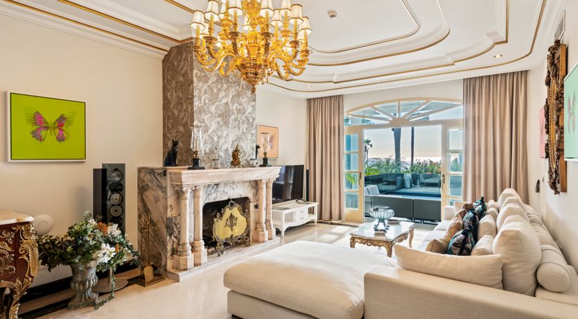 Photo of Golden Age Glamour