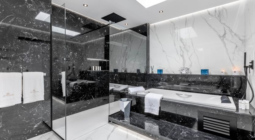 Photo of Golden Age Glamour