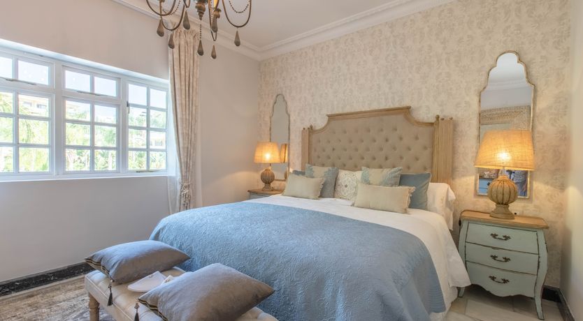 Photo of Golden Age Glamour