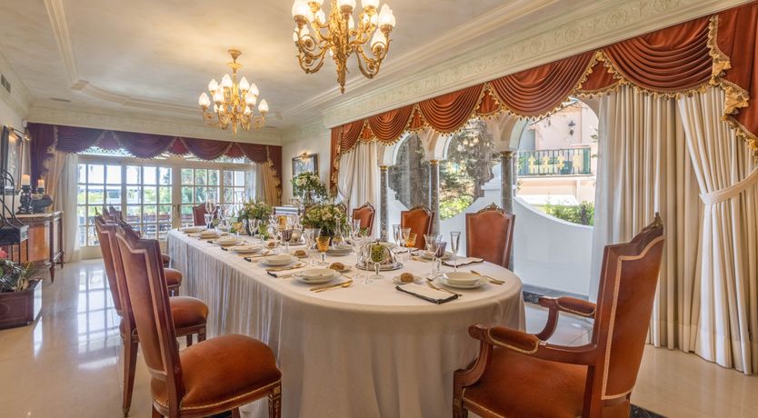 Photo of Golden Age Glamour