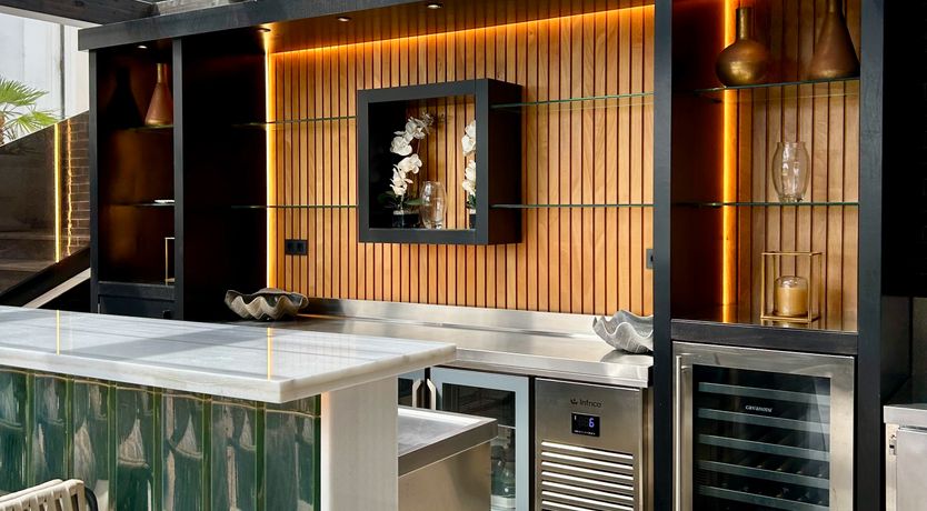 Photo of Golden Age Glamour